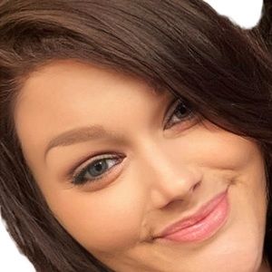 Meet your Posher, Desiree